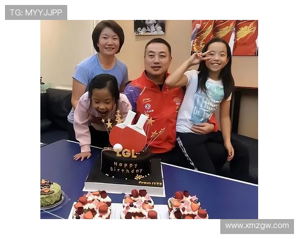 刘宇婕15岁勇夺高尔夫中巡赛首冠 父亲刘国梁亲吻庆祝展现家庭深厚支持